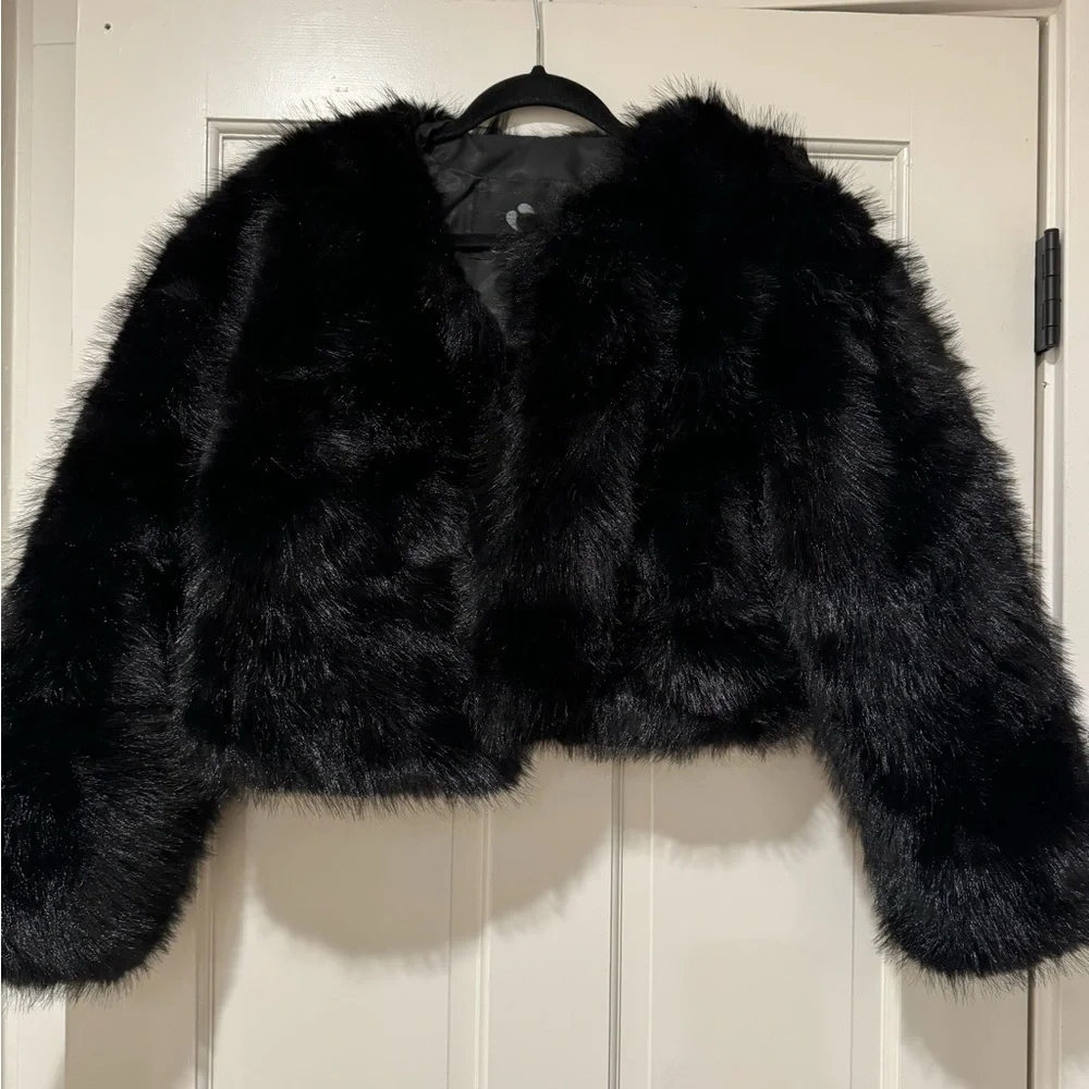 Black faux fur coat - Picture 2 of 3